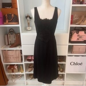 Like New! ESCADA $805 Silk Dress with Lace Detailed Waist Panel 🖤